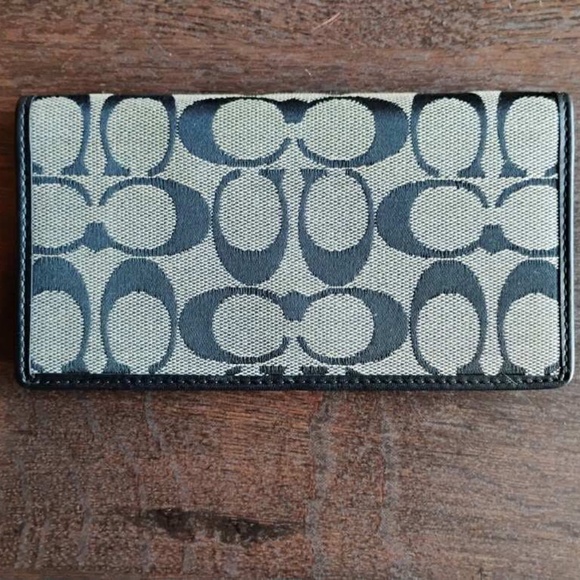 Coach purse and wristlet checkbook cover - Picture 1 of 4